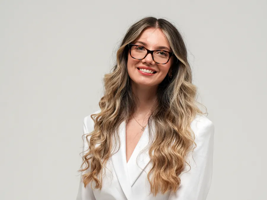 Michelle, co-founder of Contelp and Instagram coach